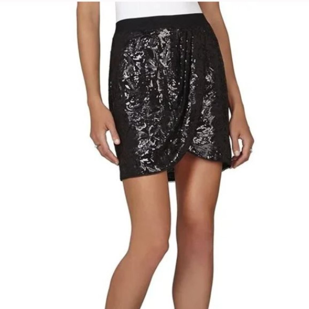 NWT BCBG MaxAzria Joanne Pull On Black Sequin Wrap Mini Skirt XS - Picture 1 of 4